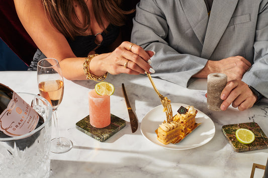 How to Set Up a Dinner Party with Saltist