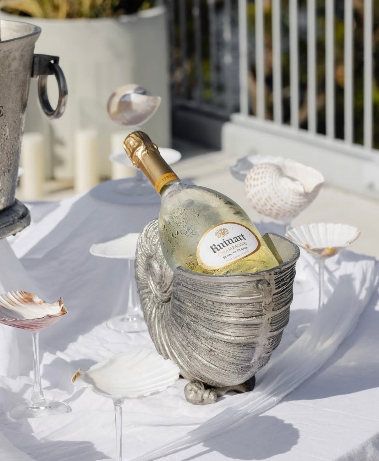 How to Style a Hens Party That Looks Good | Saltist